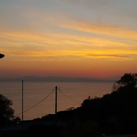 Sss Sunset Spot Apartment Saronida